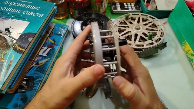 ПОХОД НА БАРАХОЛКУ, КАКИЕ СНАСТИ СССР Я ВЗЯЛ НА 1000 РУБЛЕЙ, ИНТЕРЕСНО ТОГДА СМОТРИТЕ ТАМ ТАКОЕ.