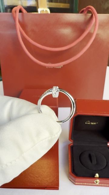 Кольцо Juste un Clou от Cartier