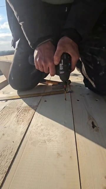 Монтаж кровли в новом доме Архстиль