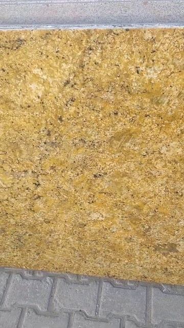 Гранит Colonial Gold