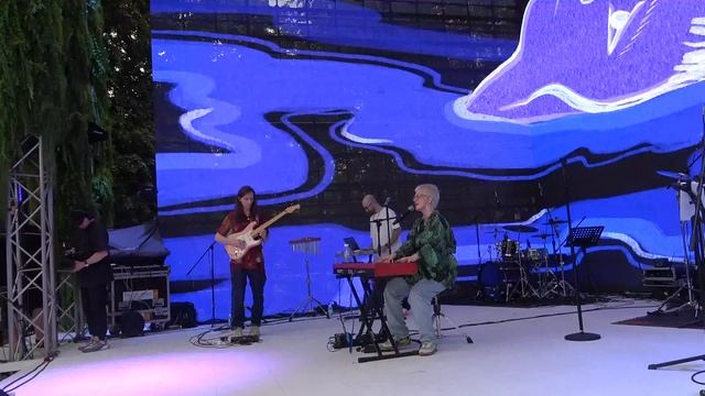 Тося Чайкина(Лето в Москве,Болотная Площадь,30.05.2025)