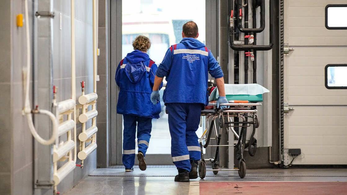 Пострадавшего при ЧП с поездом в Брянской области доставили в Москву санавиацией