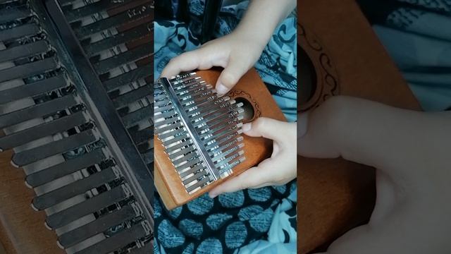 Игра на калимбе!!!!