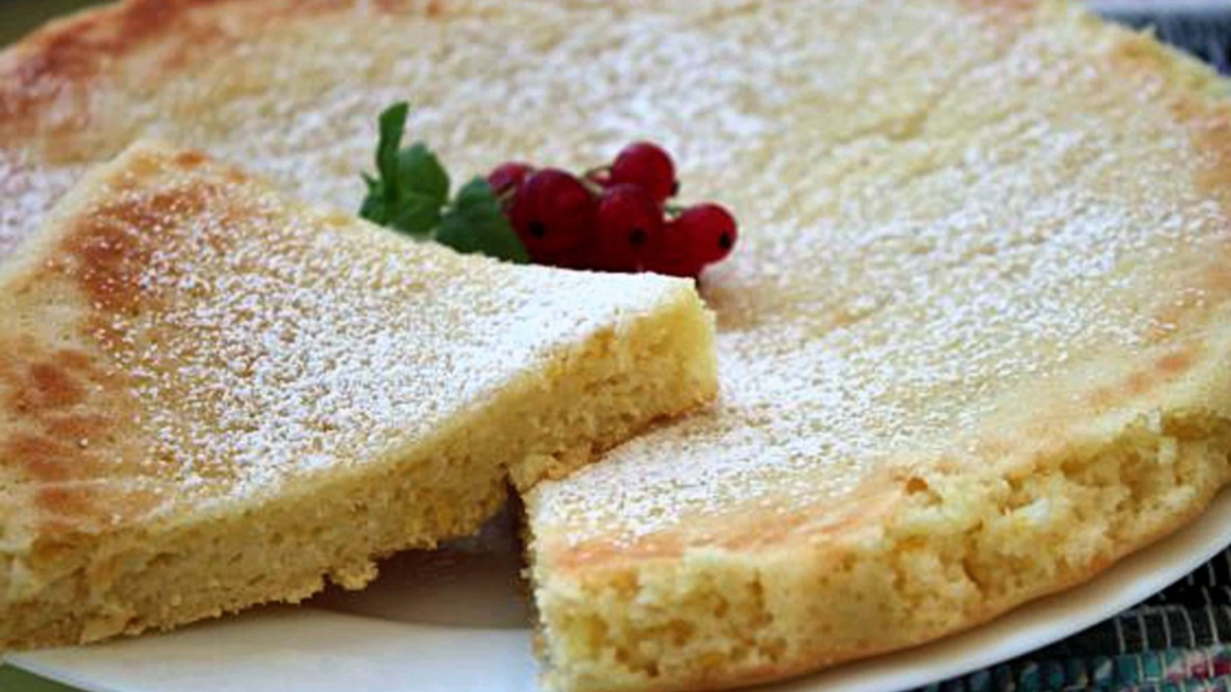 Запеканка из манной каши с яблоком. Дети очень любят!