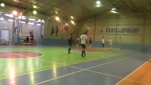 ФК «Серп и молот»   ФК «Славия»  1 Тайм