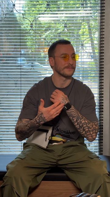 Защитникам Apple Watch посвящается😂