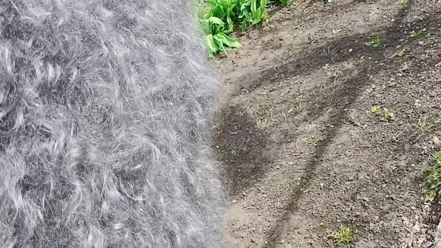 Большие светло серые с голубым отливом теплые пуховые