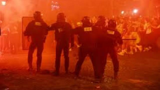 В ходе празднования чемпионства во французской столице произошли беспорядки
