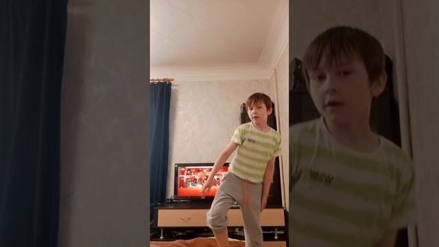 1000025633.mp4р