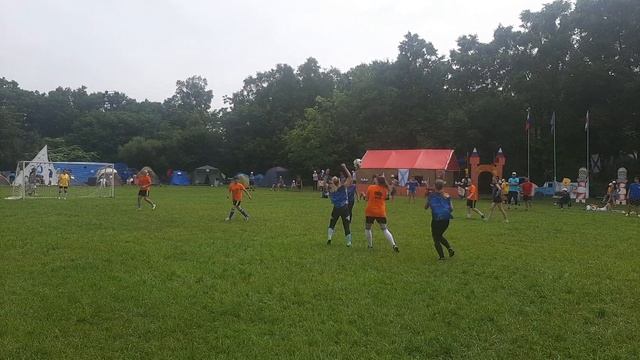 Спорт выезд команды Дальзавода футбол