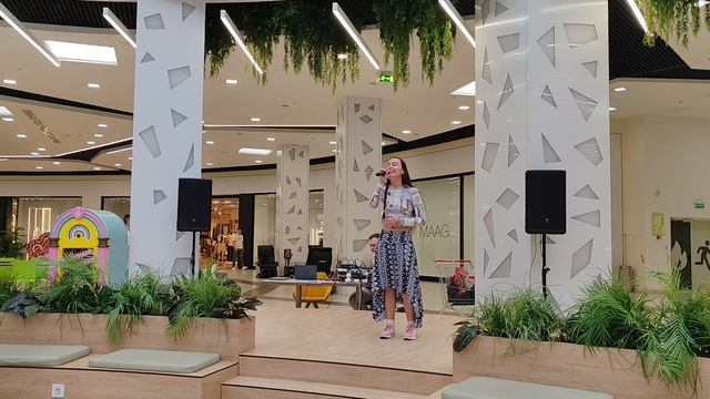 Кружева поёт Надирова Алиса ТРЦ Весна концерт Сила искусства