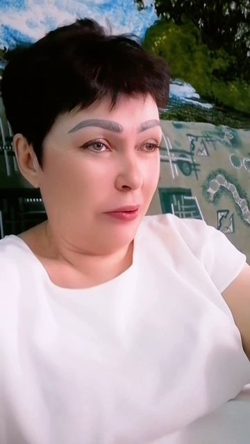 Грибы или молодой любовник?  Самое смешное решение! 😂🍄💘#грибыилилюбовь #лесныевпечатления #любовь