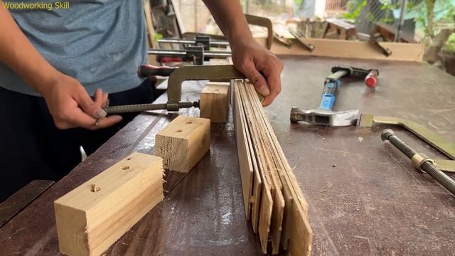 Amazed By The Waste Wood Processing Project:The Young Man Repurposes Waste Wood Into A RelaxingChair
