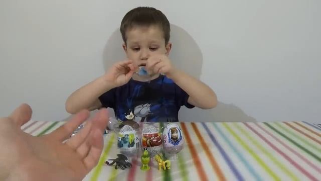 MISTER MAX | МИСТЕР МАКС - Распаковка яиц с игрушками