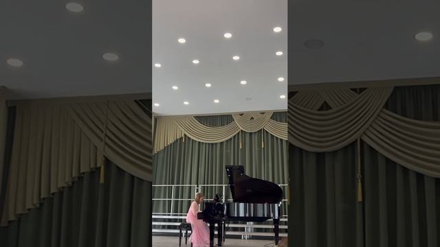 Кристина Рыбникова на концерте в Музыкальной школе Родник 31.05.2025 г.