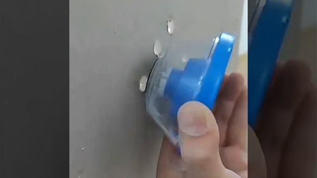 Приспособление для сбора пыли при сверлении отверстий в стене