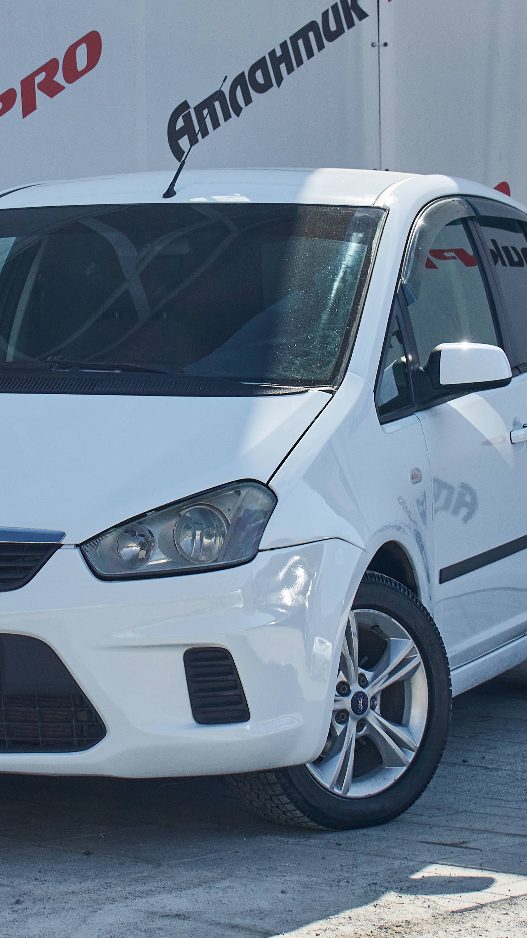 Обзор на Ford C-MAX Минивэн 1.8 MT 2008г