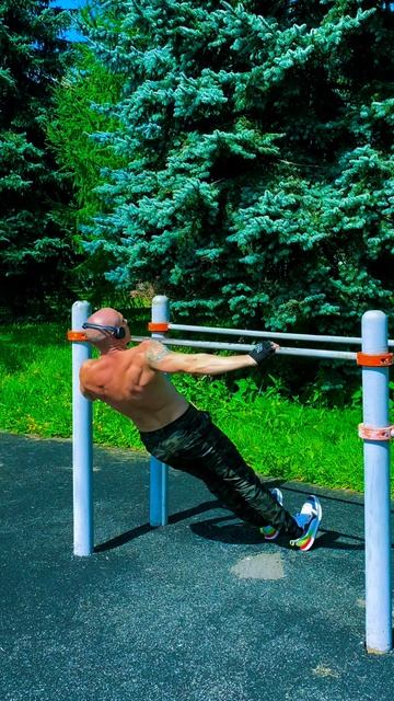 Тренировка на брусьях #nogymworkout #спорт #shorts #sports