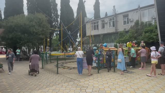 Идём на 1 июня - день защиты детей в парк Адлера