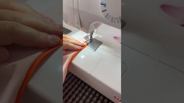 Обработка горловины на одежде #viral #sewing #tailoring #sewingtips #sewi