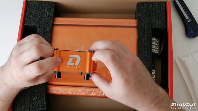 Распаковка усилителя от компании DL AUDIO Barracuda 4.85 V.2.