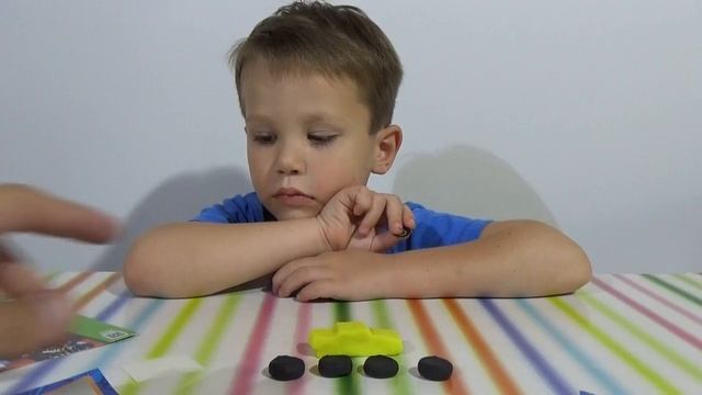 Мистер Макс • Mister Max - Лепим машинку