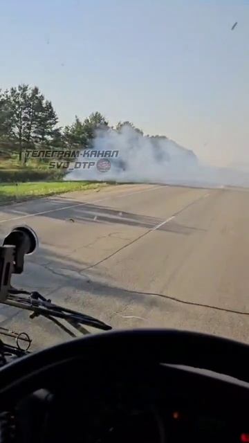 ‼️🇷🇺🇺🇦 Одна из фур с вражескими дронами сгорела, не доехав до аэродрома в Амурской области !!!