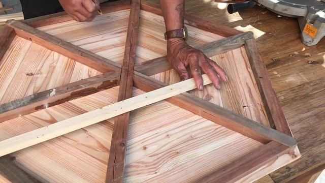 Amazing Technique Carpenter Woodworking // Easy and free plan to build an outdoor DIY coffee table