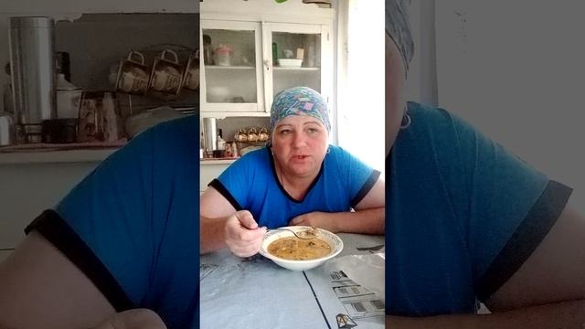 МУКБАНГ. Борщ из дикого козла.