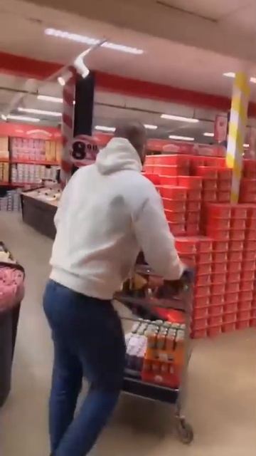 АХАХАХАХАХАХА)))