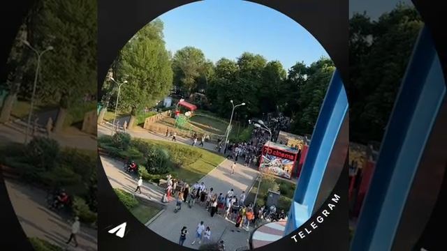 В парке Щербакова сегодня  был настоящий аншлаг!☺️☺️☺️

А вы были сегодня  в парке? 😘