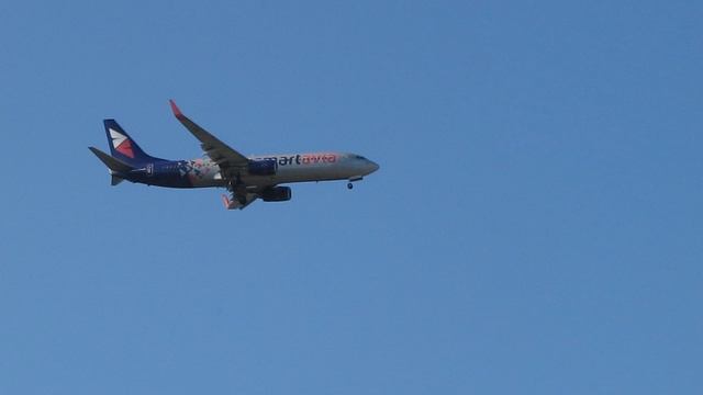 Самолет Боинг737-800 авиакомпания "СмартАвиа"