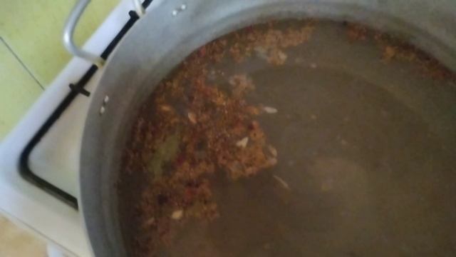 не выкидывайте молодые стрелки от чеснока а замаринуйте на зиму