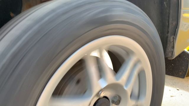 Водительское заднее колесо, гул ступичного подшипника
