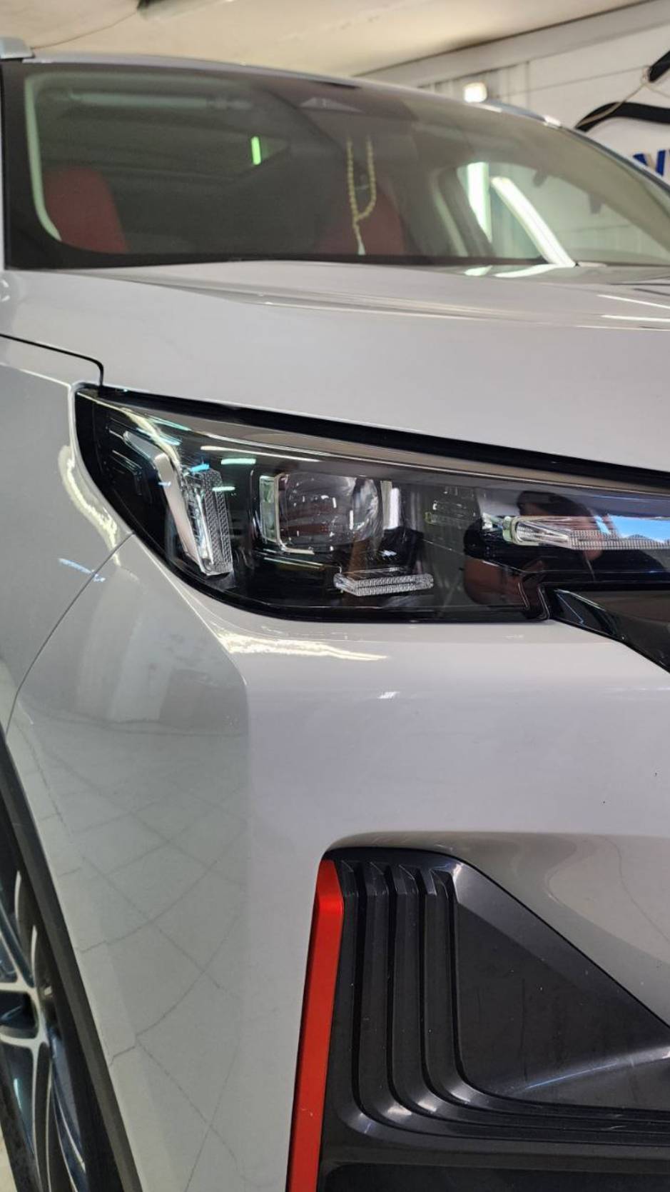 Changan gs55 - забронировали полиуретановой плёнкой фары, часть крыши, стойки возле лобового