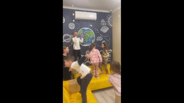 Для тех, кто рос, мечтал и творил с нами — выпускникам 2025 года посвящается!