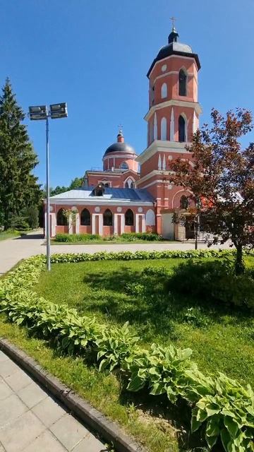 Красивый Храм Святителя Николая Мирликийского в Зеленограде