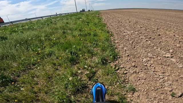 Вот  я могу  без приключений  прожить,а они без меня- нет!#1Как доехать на спущенном колесе