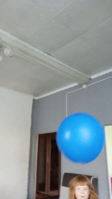 Летающий воздушный шарик