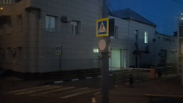 Выезд с краснодарского автовокзала в городе Краснодаре на высоком автобусе из автобусной станции
