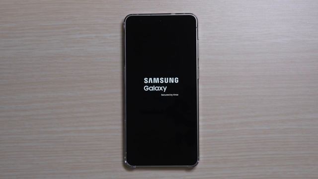 Samsung Galaxy S25 Edge🚀 - распаковка, обзор и тесты! + оригинальные чехлы