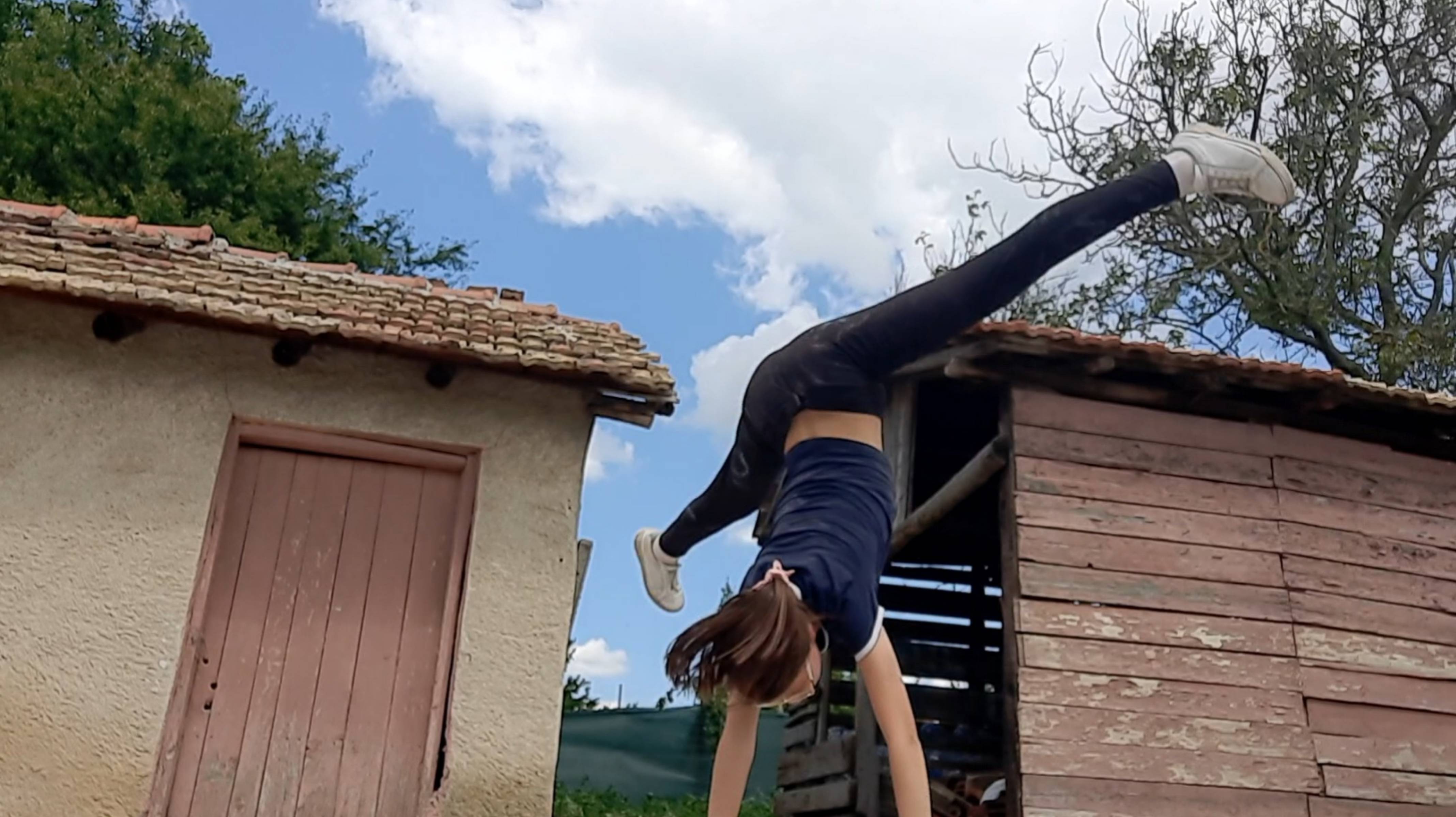 Гимнастика на улице!🤸♀️👏