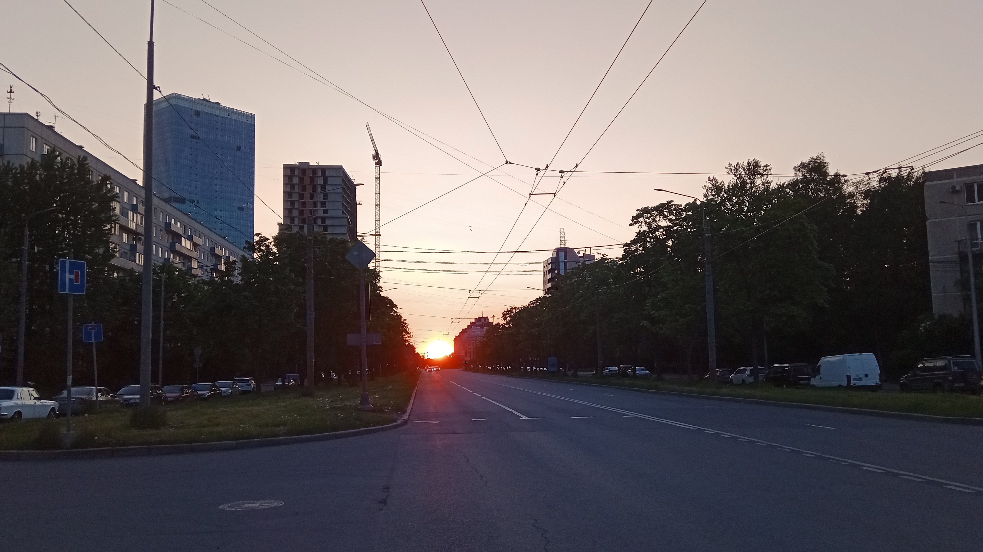 Солнце пытается закатиться 01-06-2025