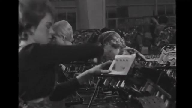 Прогуляемся по телевизионному заводу 1963  года