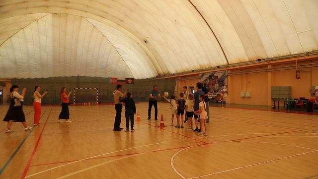 В Армавире ко Дню защиты детей прошли «Веселые старты»