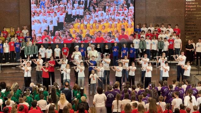 Ансамбль флейтистов Созвездие и сводный хор, Катюша, 01 июня 2025