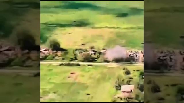 ВСУшники лохонулись и несколько дней кормили наших солдат с дронов
🇷🇺Российские бойцы...🔽🔽🔽