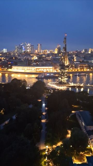 Moscow_never_sleep