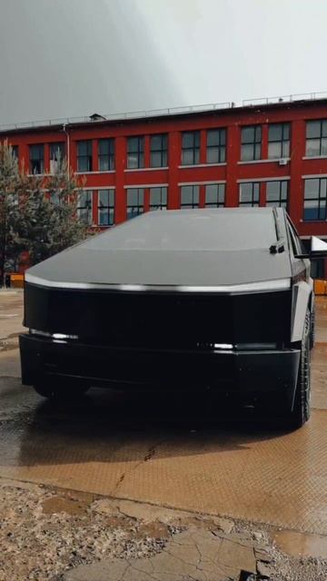 Самый мощный на планете Tesla Cyberbeast в наличии в нашем Автосалоне 🔥