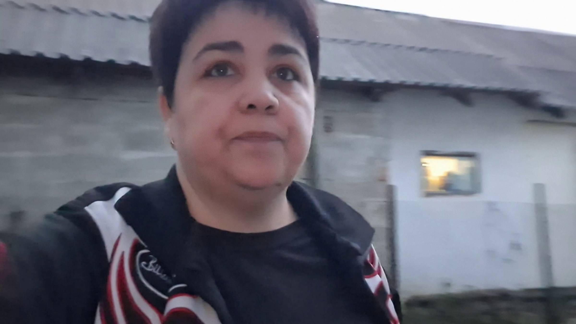 У нас дождь, а мне надо на стрижку